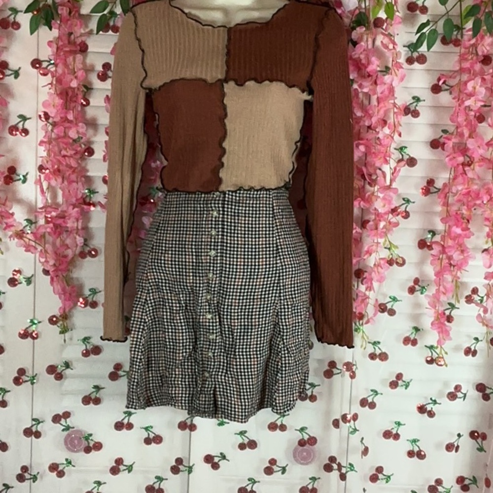 American Eagle plaid skirt